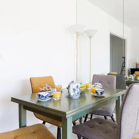 Elegance Yourhosthelper