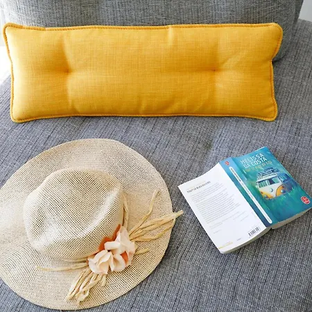 Elegance Yourhosthelper